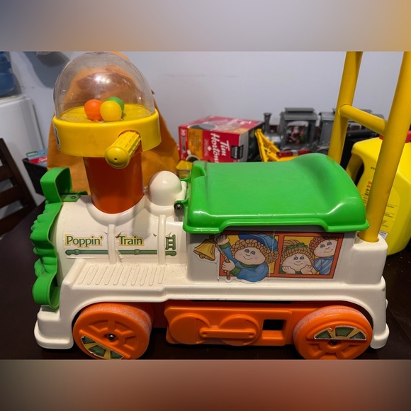 VTG 1983 Coleco Cabbage Patch Kids Poppin Train Ride On Push Vehicle RARE - Picture 1 of 3
